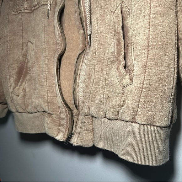 We The Free People Luna Cozy Lagenlook Quilted Puffer Neutral Bomber Jacket S - Picture 10 of 15